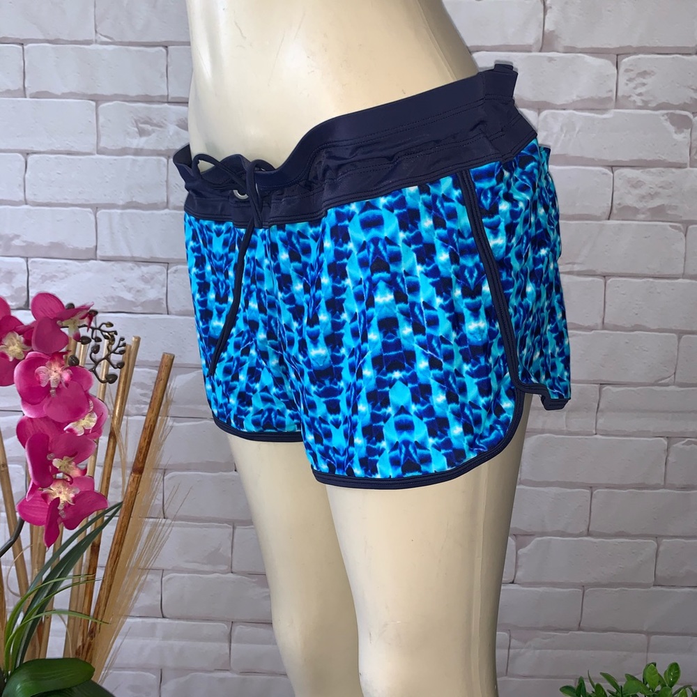 Athleta Tie Dye Tara Halter 2” Shorts